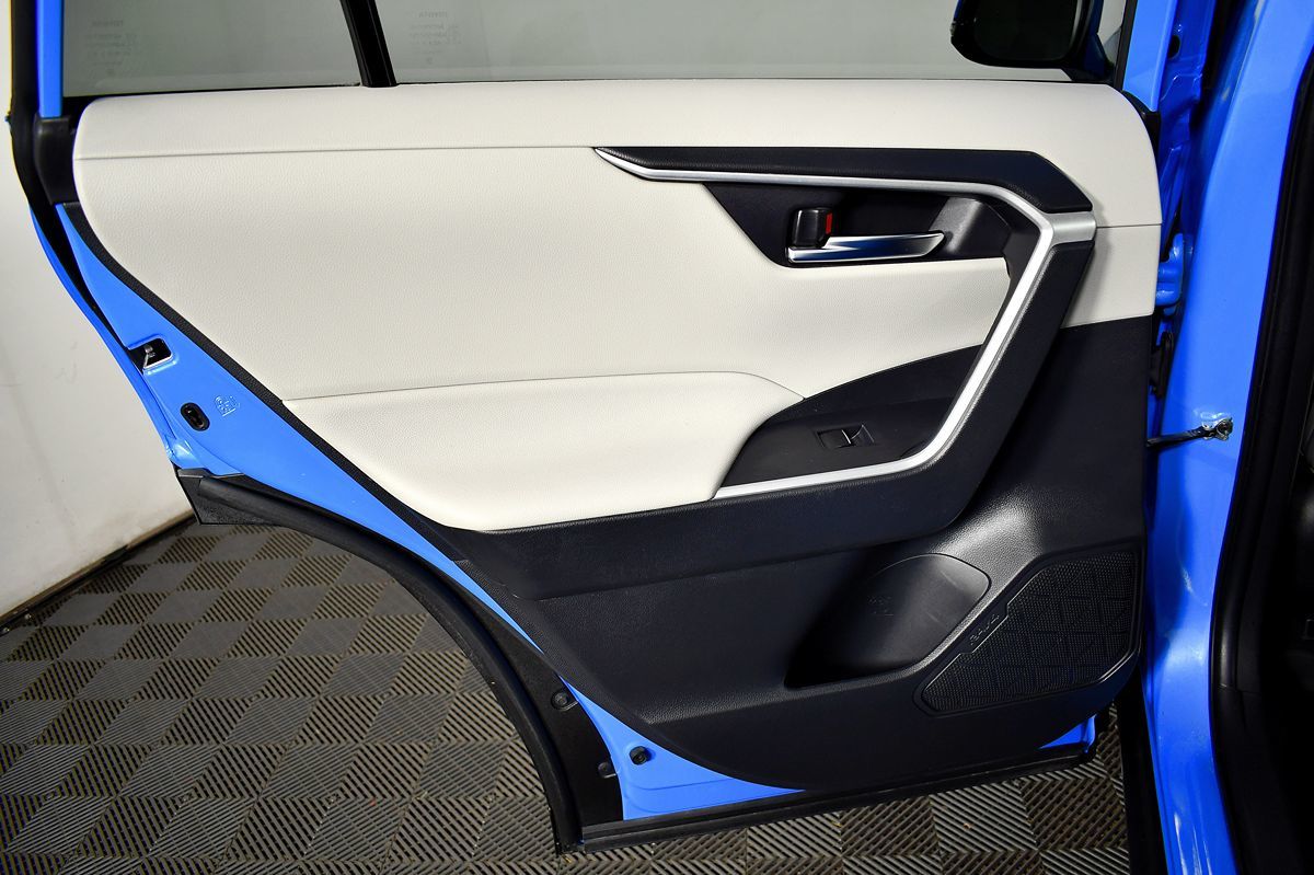 2021 Toyota RAV4 Hybrid XLE Premium photo 45