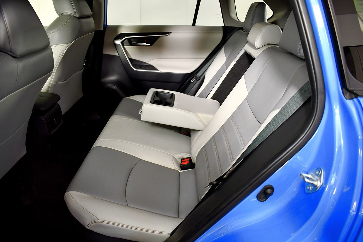 2021 Toyota RAV4 Hybrid XLE Premium photo 46