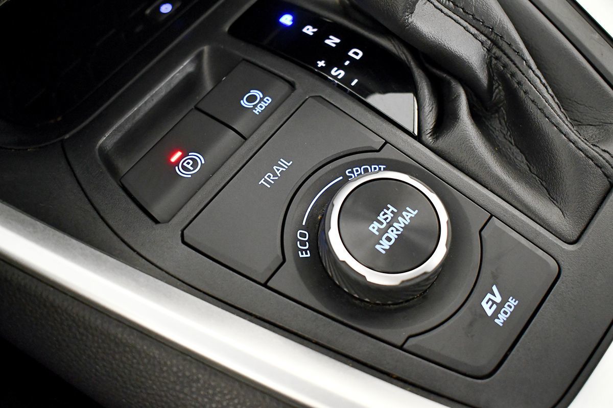 2021 Toyota RAV4 Hybrid XLE Premium photo 34