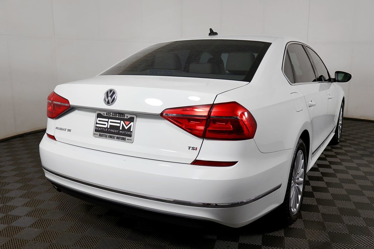 2016 Volkswagen Passat TDI SE photo 6