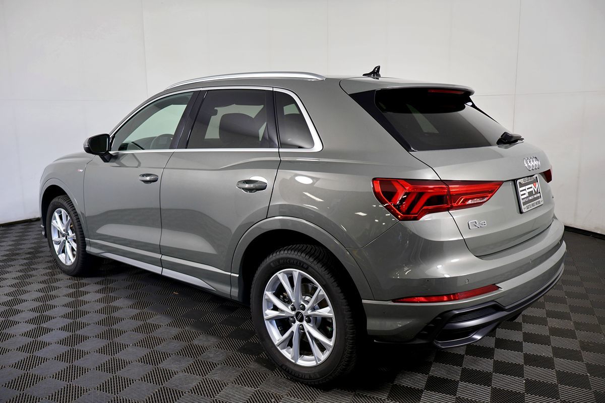 2022 Audi Q3 S line Premium Plus 45 TFSI photo 7