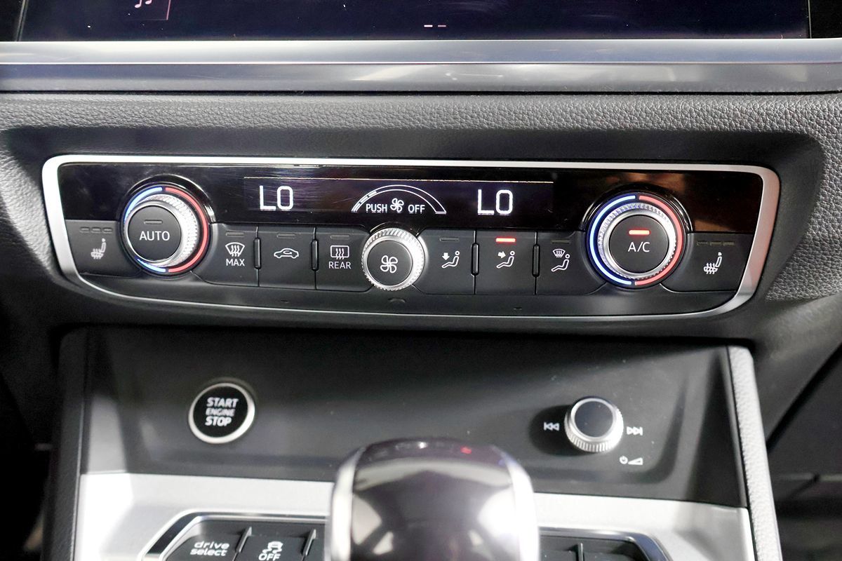 2022 Audi Q3 S line Premium Plus 45 TFSI photo 34