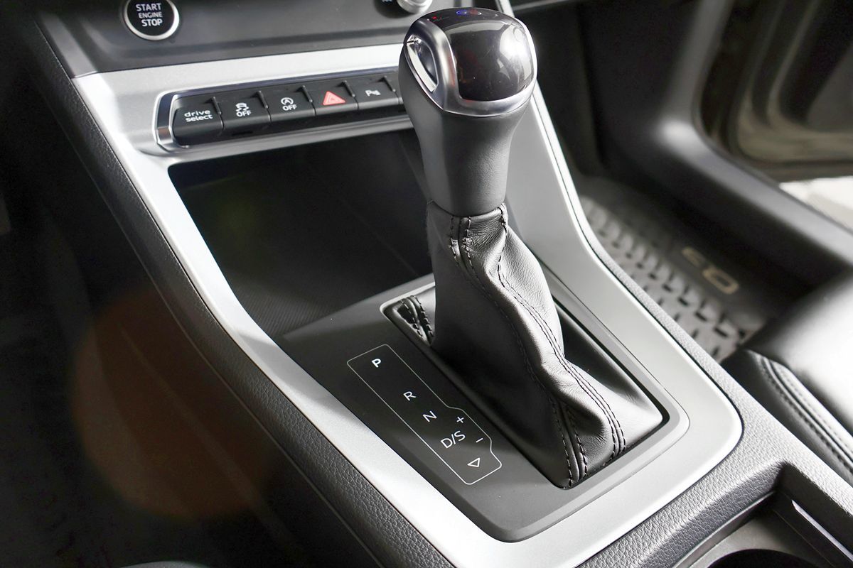 2022 Audi Q3 S line Premium Plus 45 TFSI photo 36