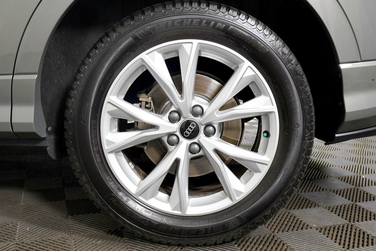 2022 Audi Q3 S line Premium Plus 45 TFSI photo 49