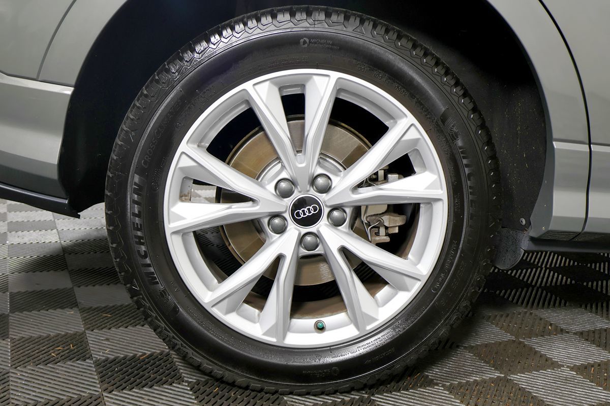 2022 Audi Q3 S line Premium Plus 45 TFSI photo 50