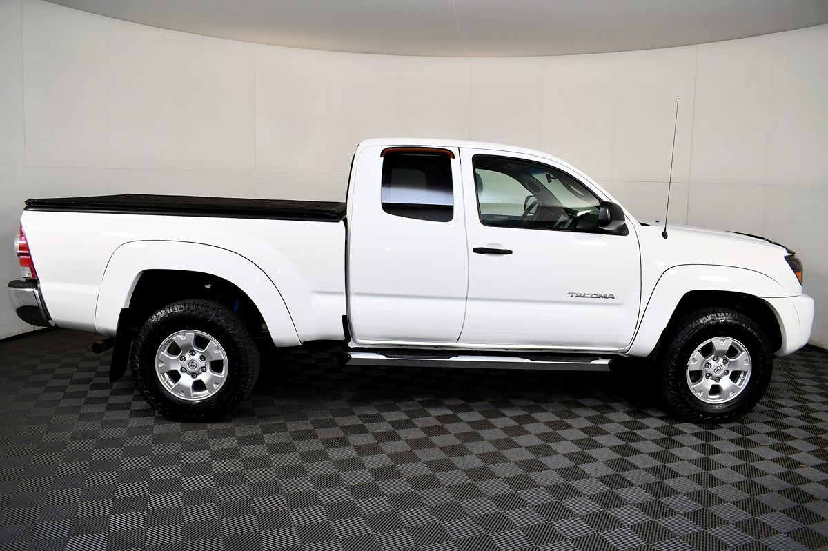 2010 Toyota Tacoma 4x4 Access Cab photo 7