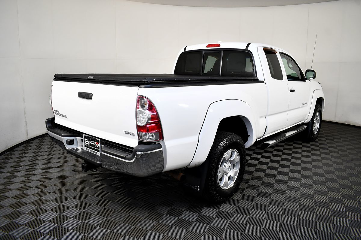 2010 Toyota Tacoma 4x4 Access Cab photo 9