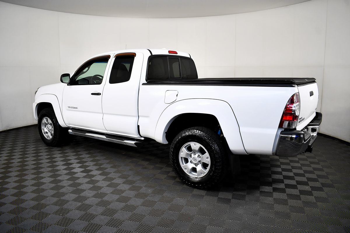 2010 Toyota Tacoma 4x4 Access Cab photo 13