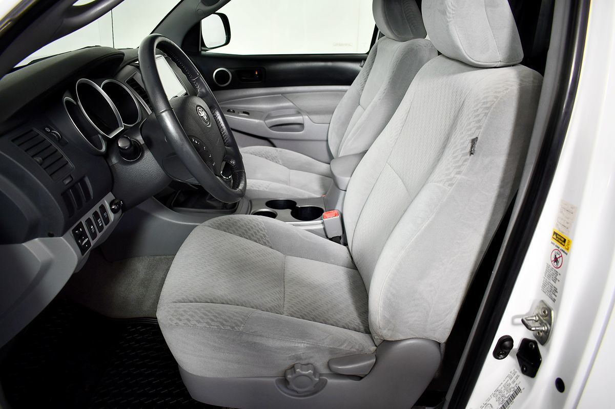 2010 Toyota Tacoma 4x4 Access Cab photo 17