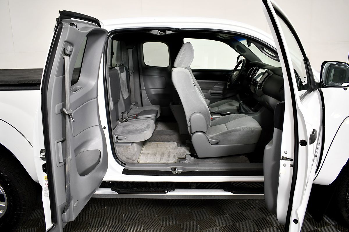 2010 Toyota Tacoma 4x4 Access Cab photo 37