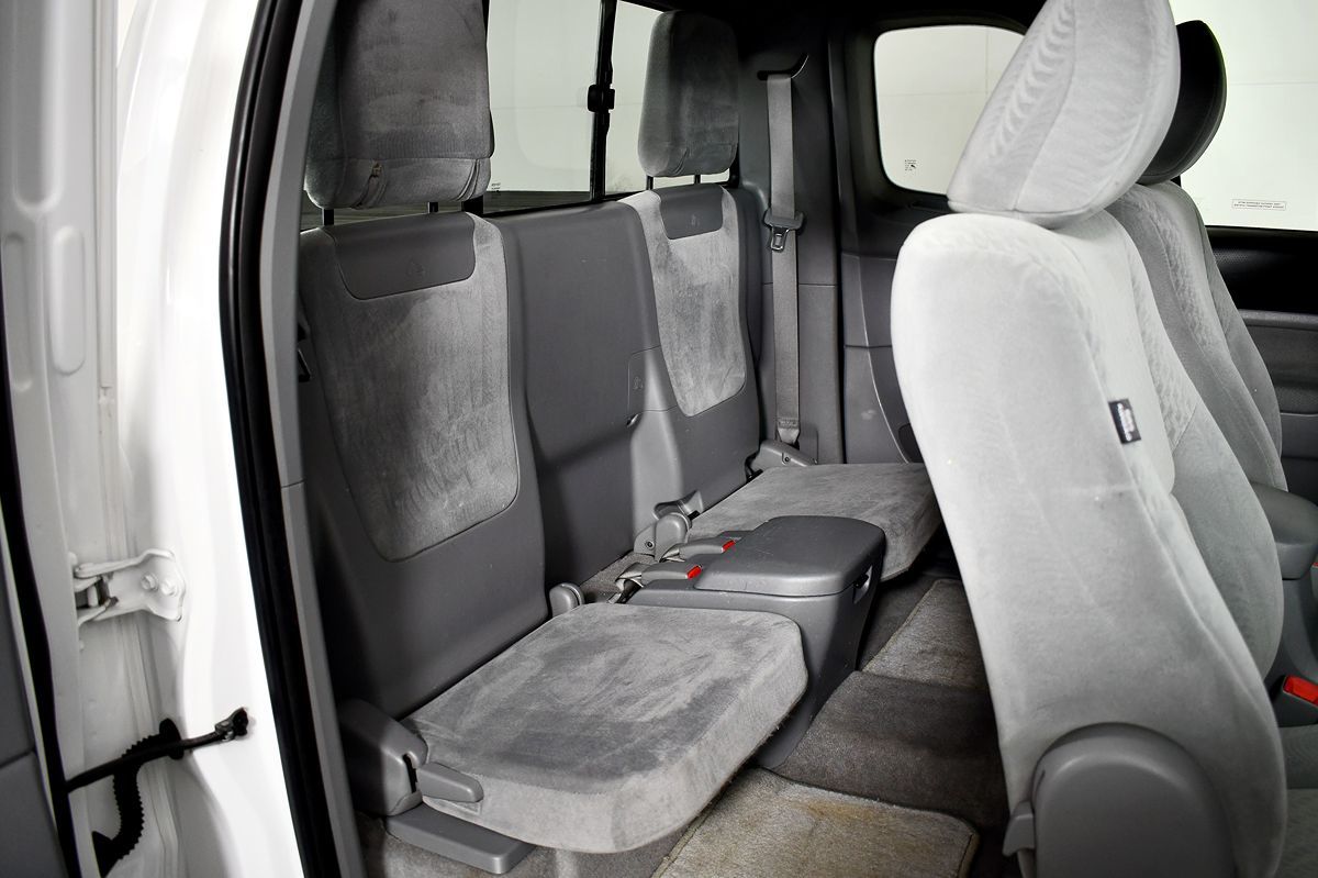 2010 Toyota Tacoma 4x4 Access Cab photo 39