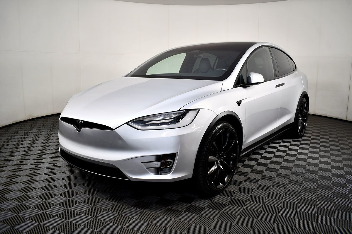 2018 Tesla Model X 100D photo 3