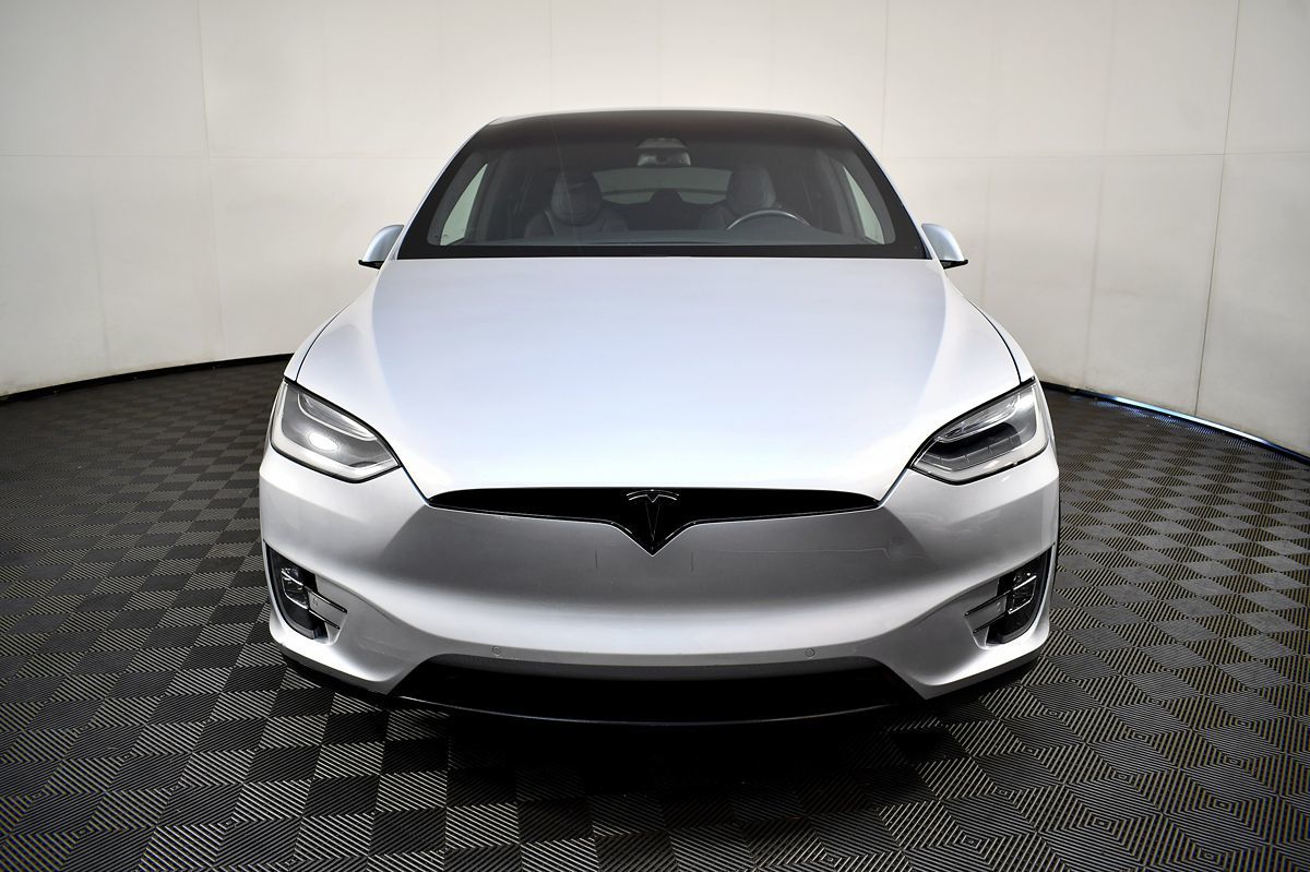 2018 Tesla Model X 100D photo 5