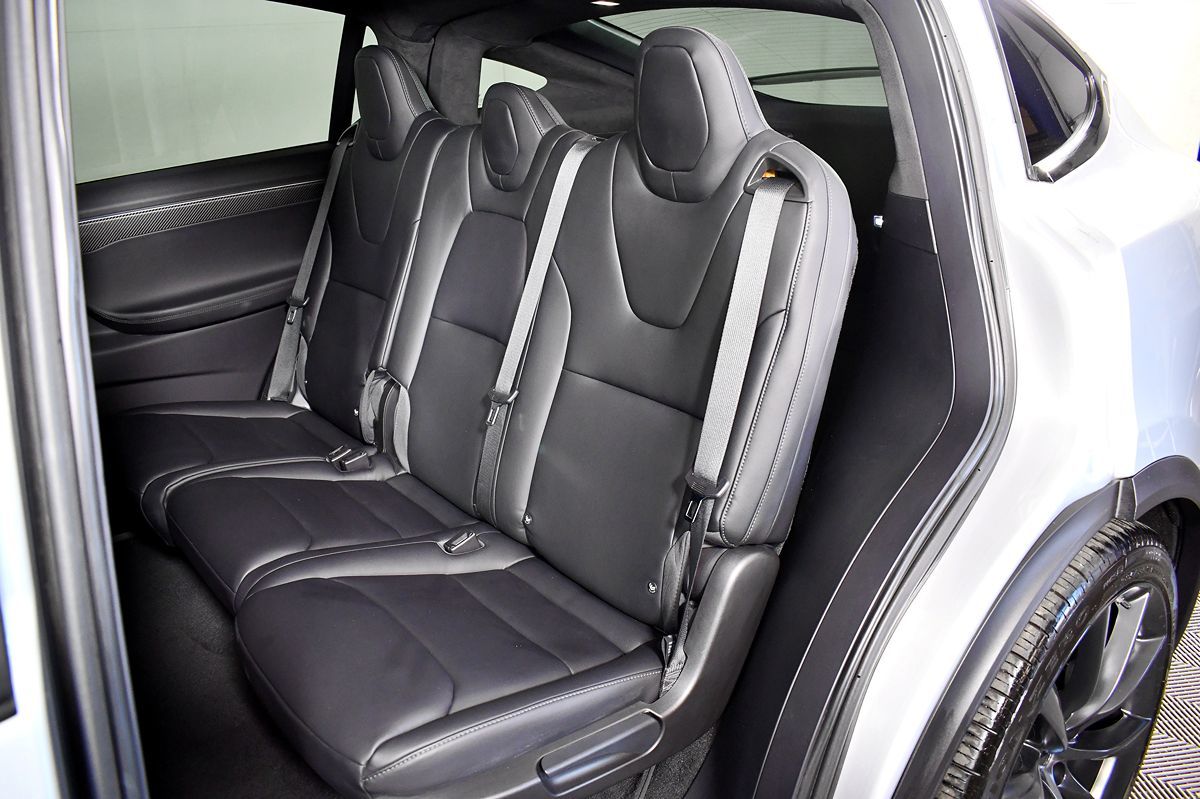 2018 Tesla Model X 100D photo 34