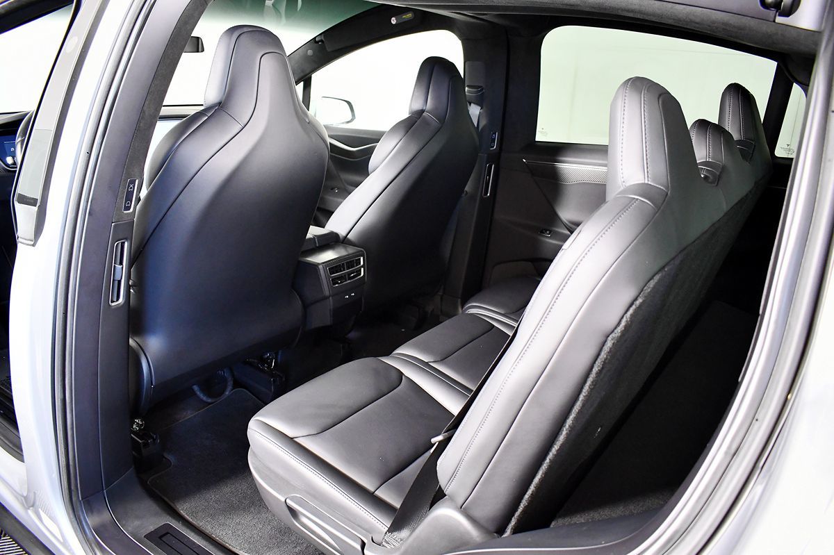 2018 Tesla Model X 100D photo 35