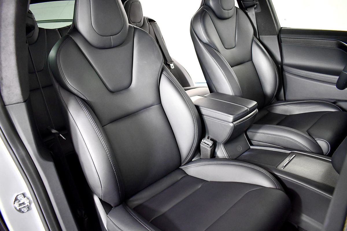 2018 Tesla Model X 100D photo 39