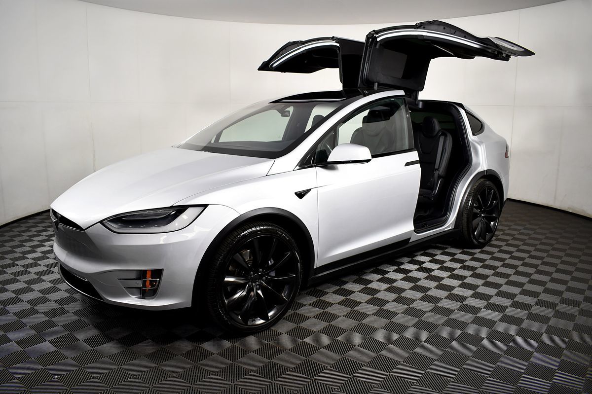 2018 Tesla Model X 100D photo 15