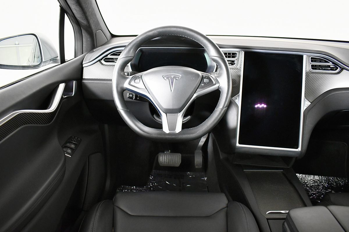 2018 Tesla Model X 100D photo 25