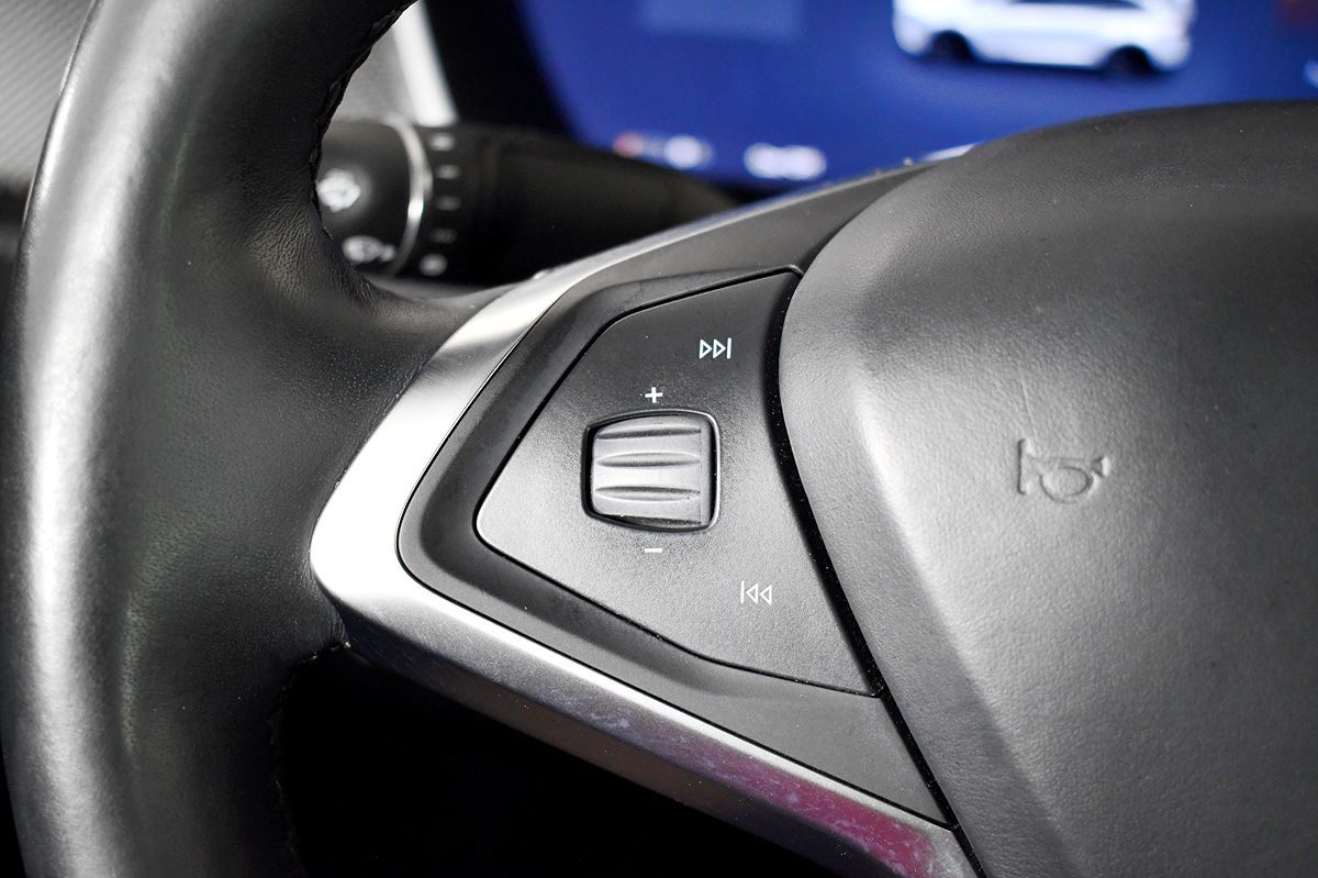 2018 Tesla Model X 100D photo 27