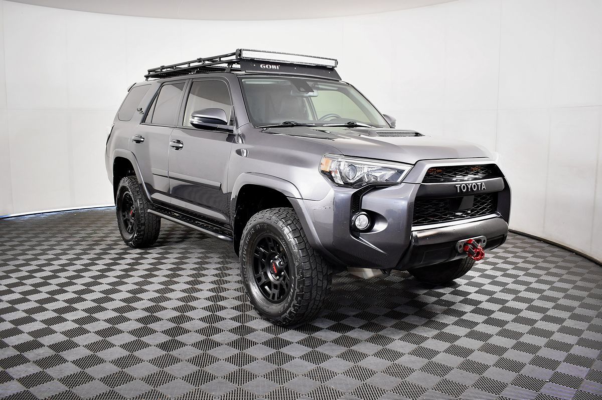 2020 Toyota 4Runner TRD Premium photo 5