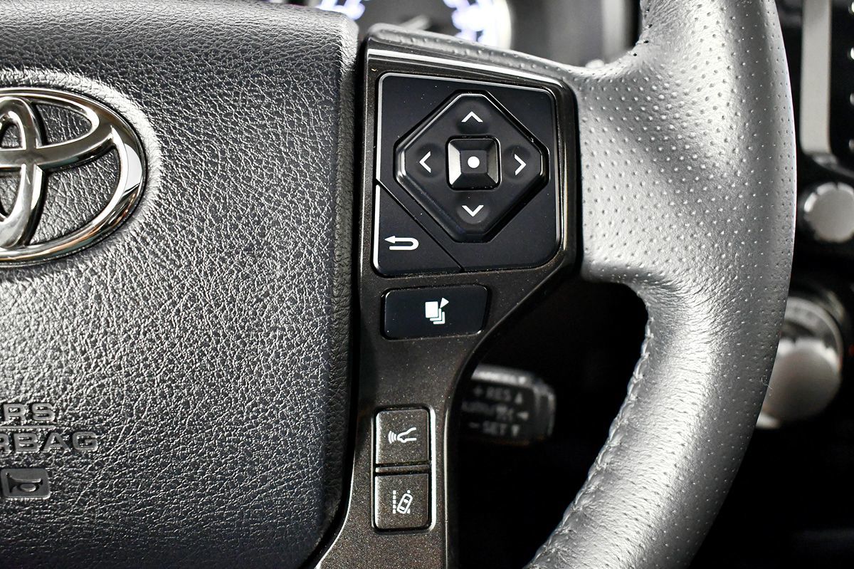 2020 Toyota 4Runner TRD Premium photo 24
