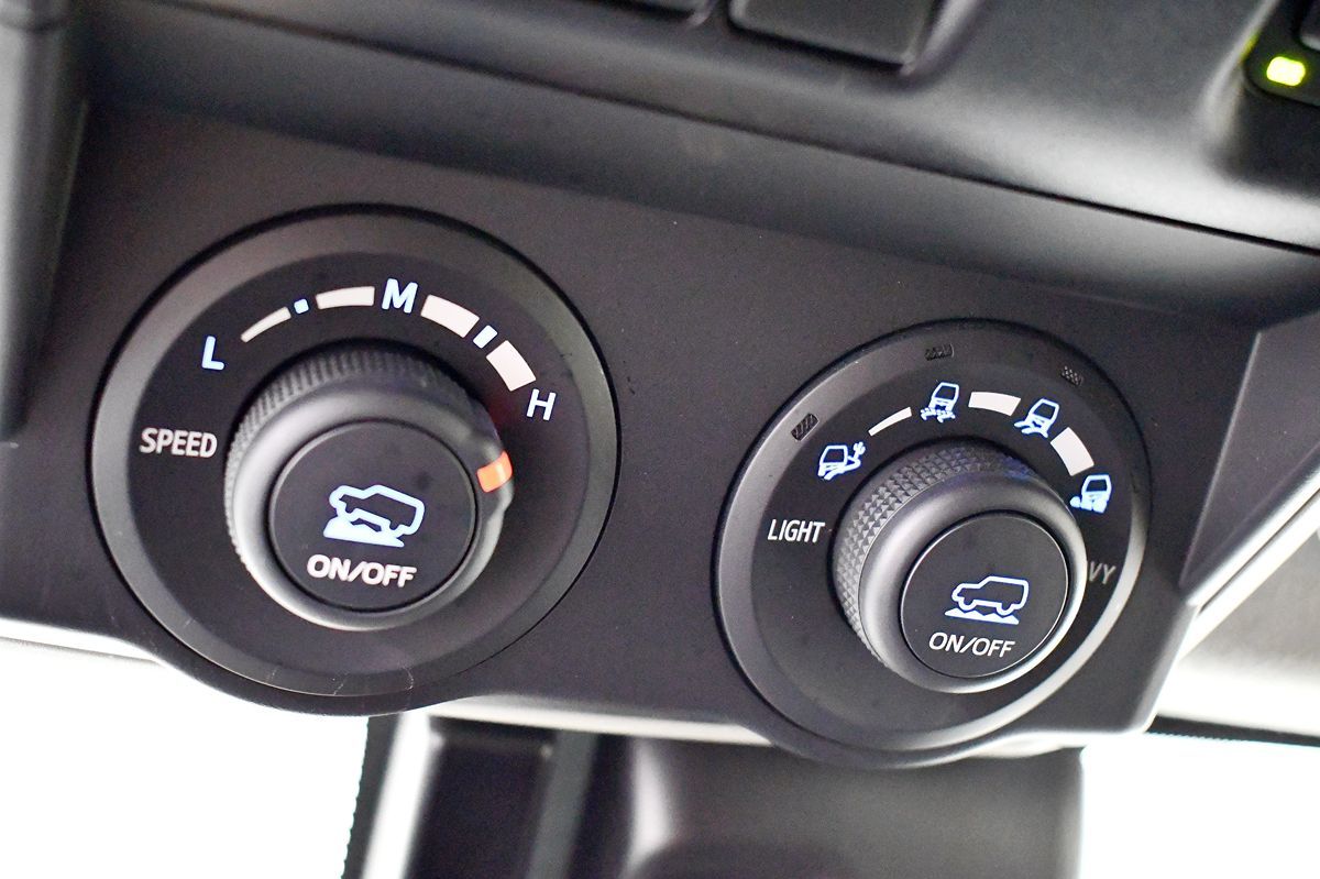 2020 Toyota 4Runner TRD Premium photo 36