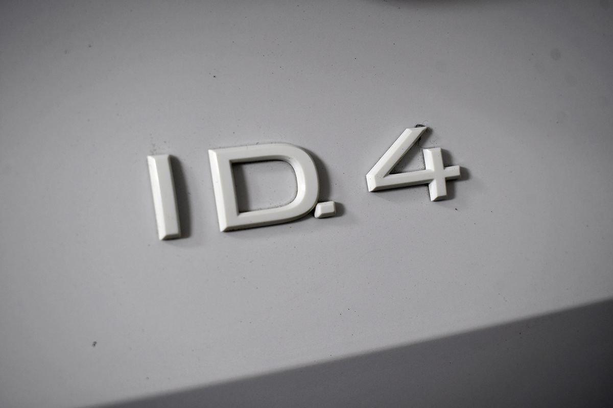 2021 Volkswagen ID.4 Pro S photo 14