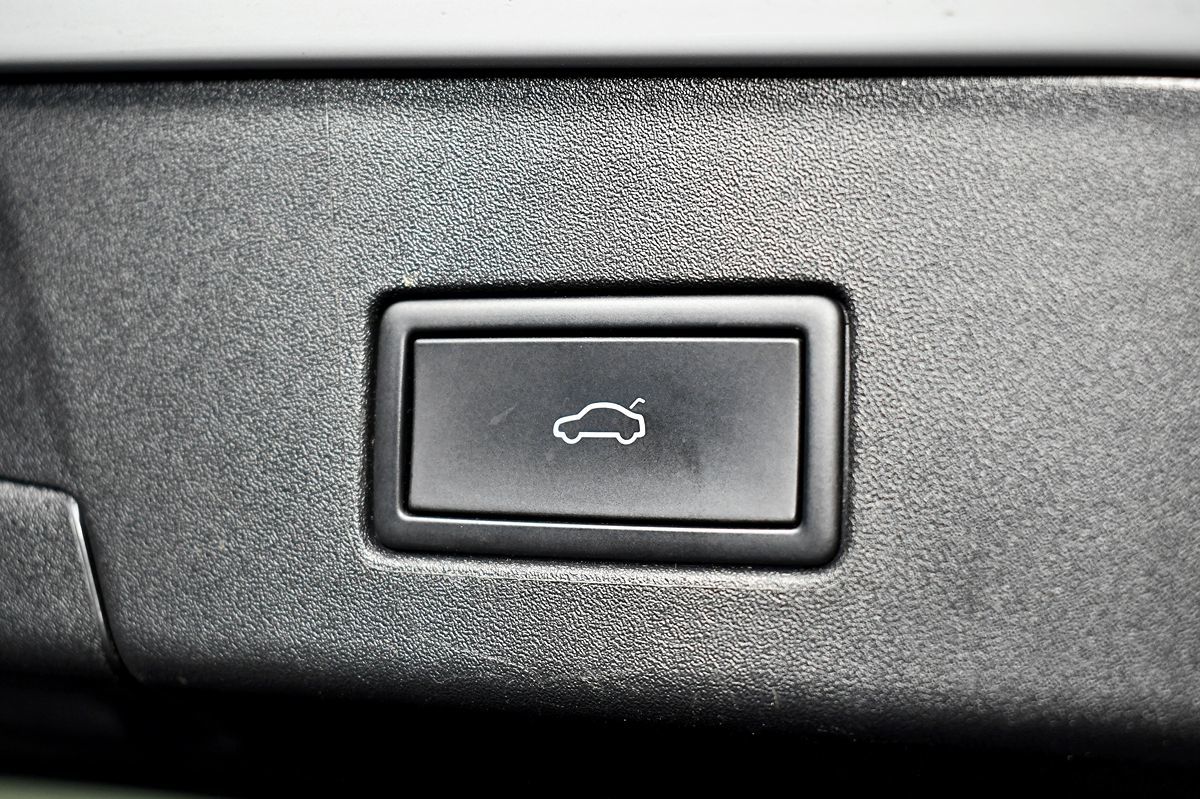 2021 Volkswagen ID.4 Pro S photo 47