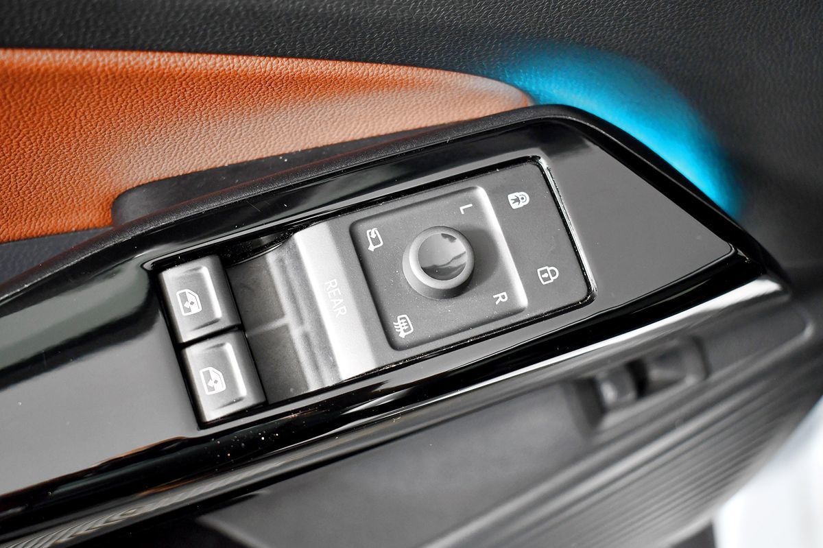 2021 Volkswagen ID.4 Pro S photo 17