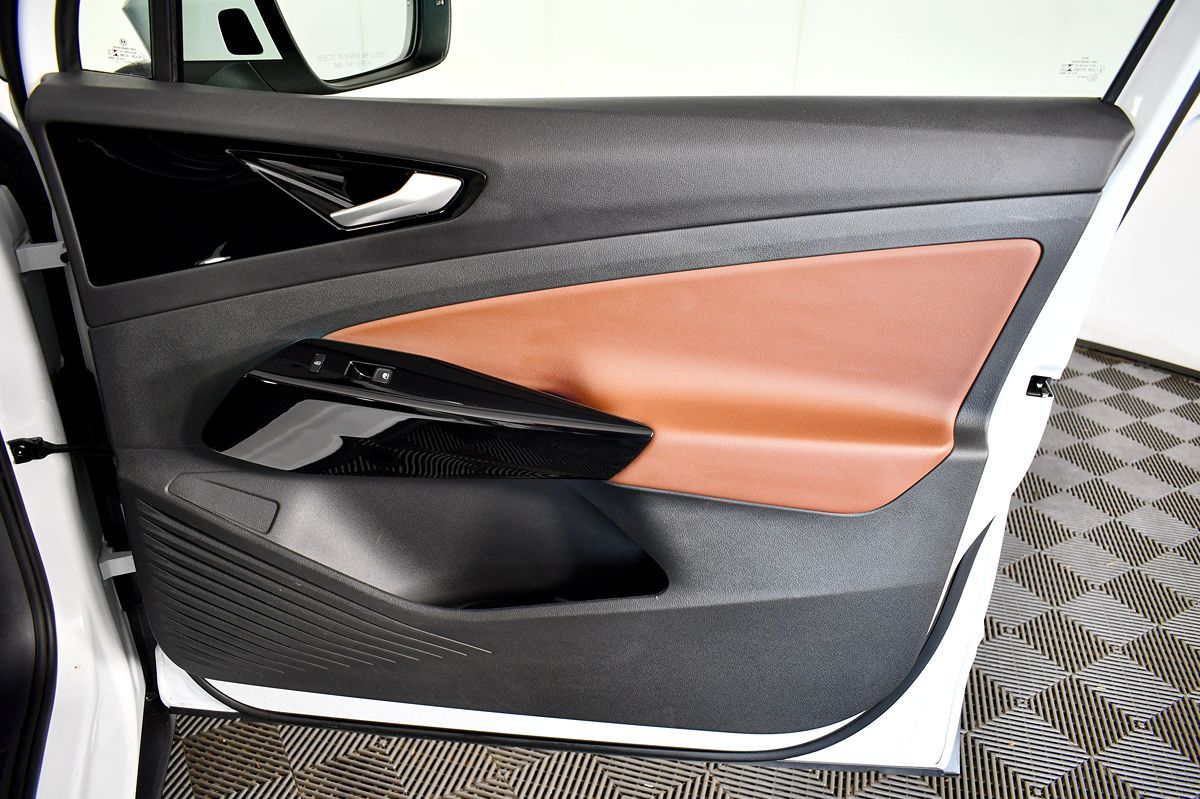 2021 Volkswagen ID.4 Pro S photo 37