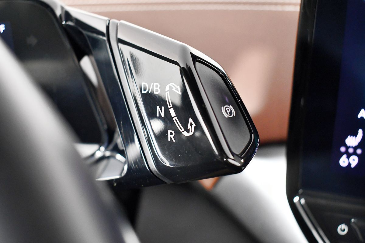 2021 Volkswagen ID.4 Pro S photo 28