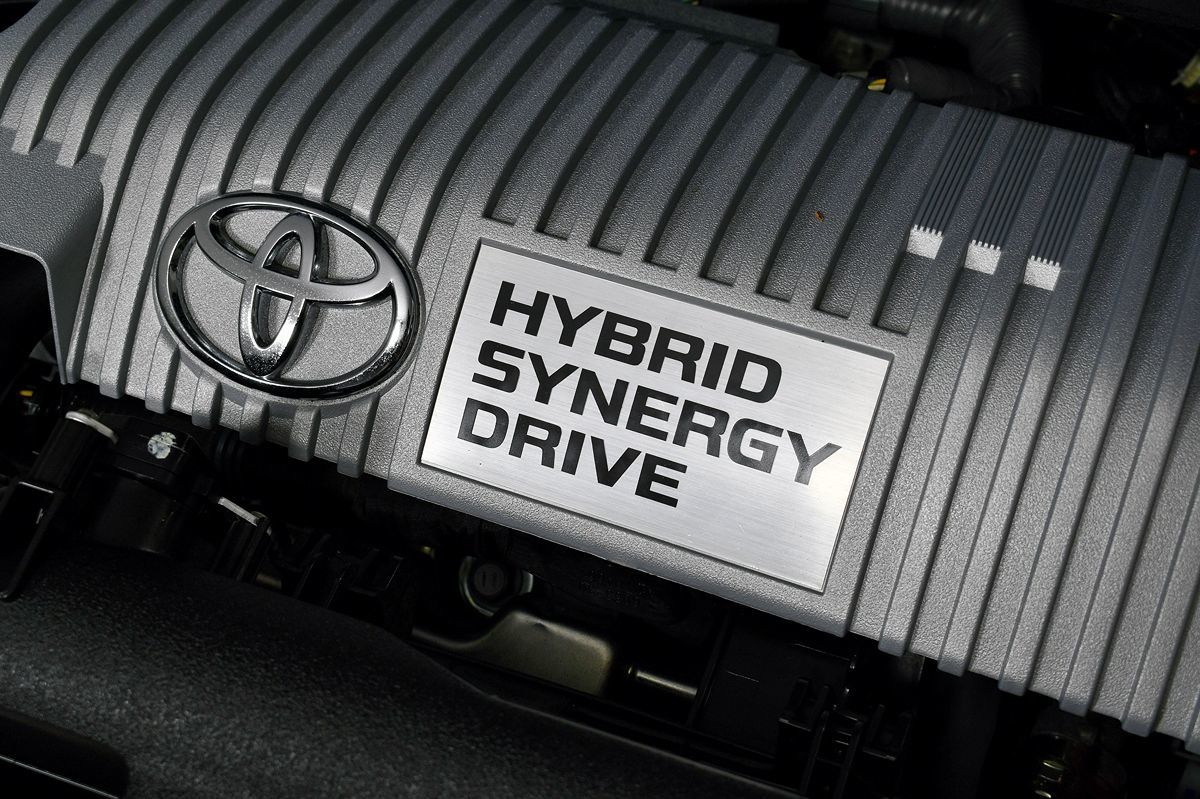 2014 Toyota Prius Two photo 44