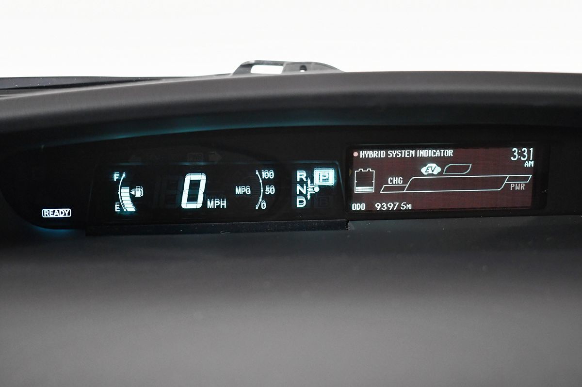 2014 Toyota Prius Two photo 25