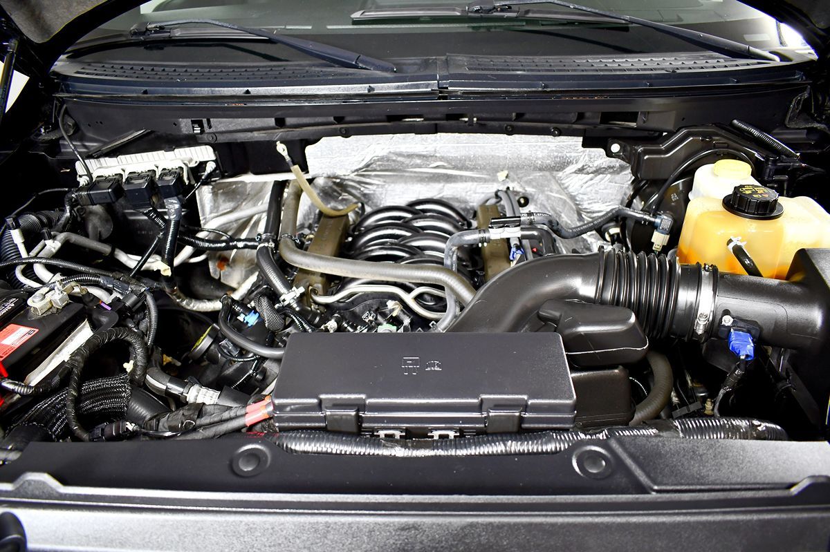 2014 Ford F-150 FX4 photo 48