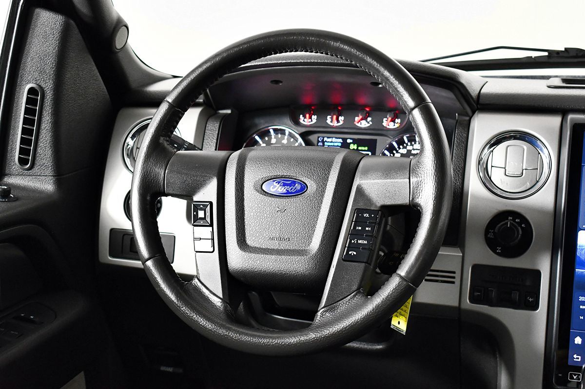2014 Ford F-150 FX4 photo 23