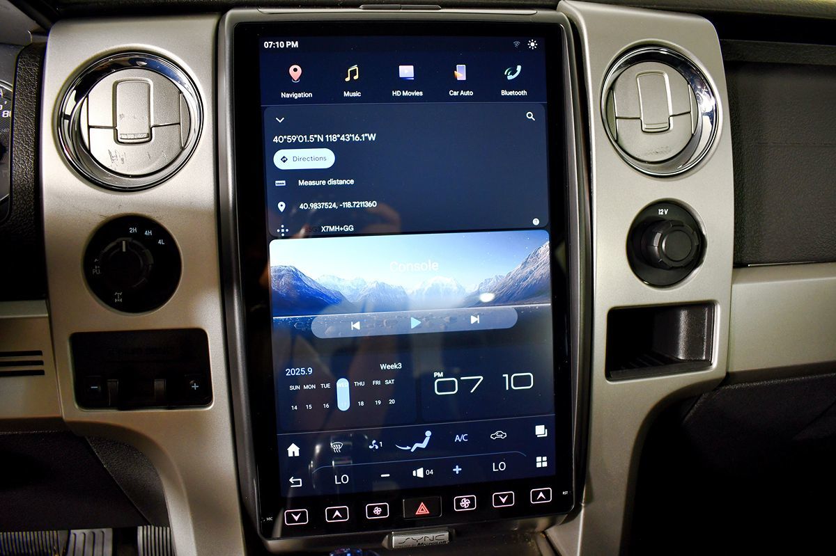 2014 Ford F-150 FX4 photo 28