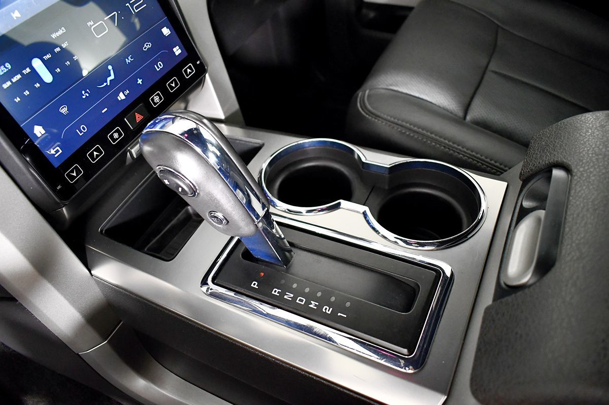 2014 Ford F-150 FX4 photo 32