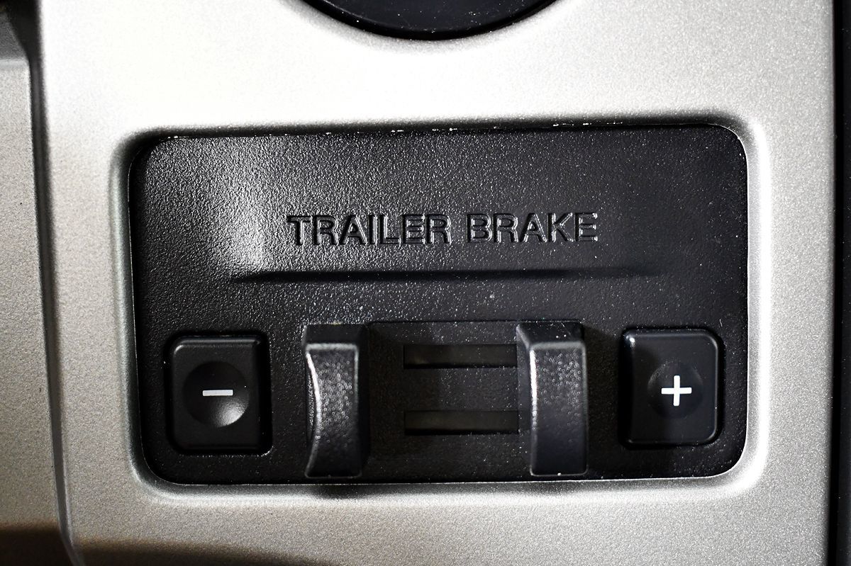 2014 Ford F-150 FX4 photo 36