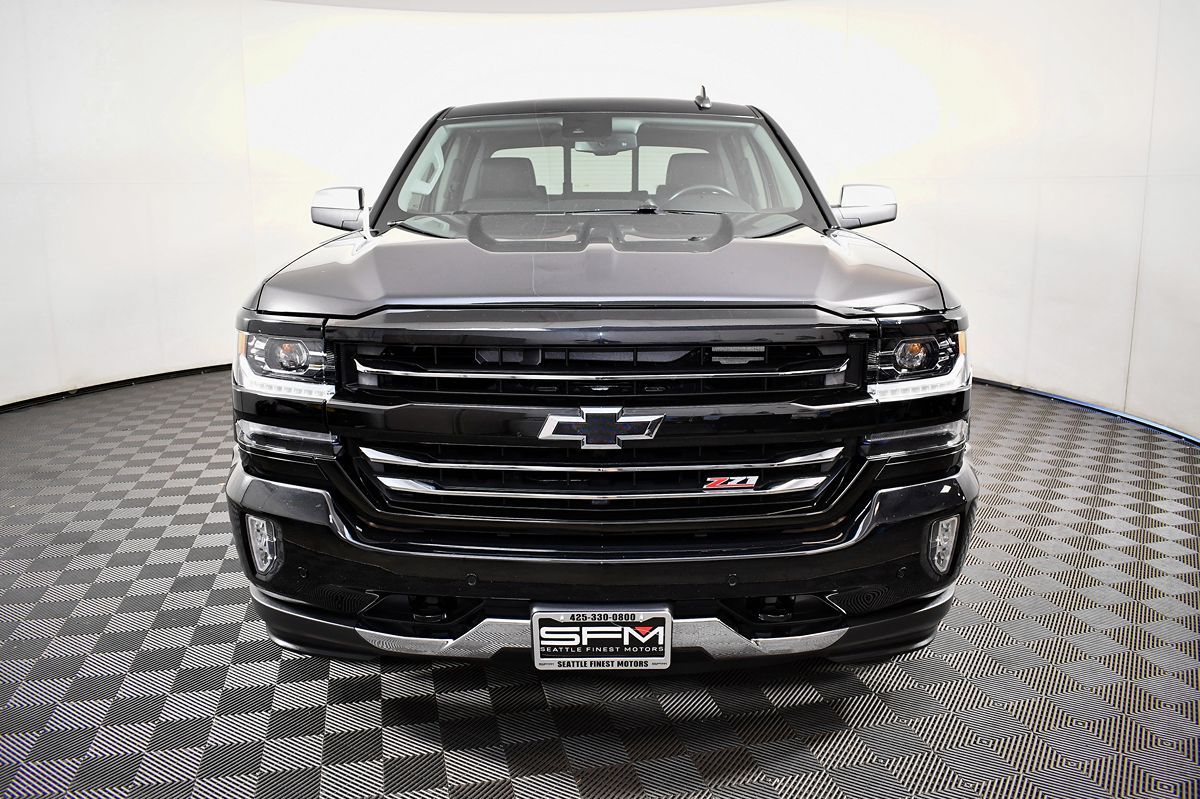 2017 Chevrolet Silverado 1500 LTZ photo 4