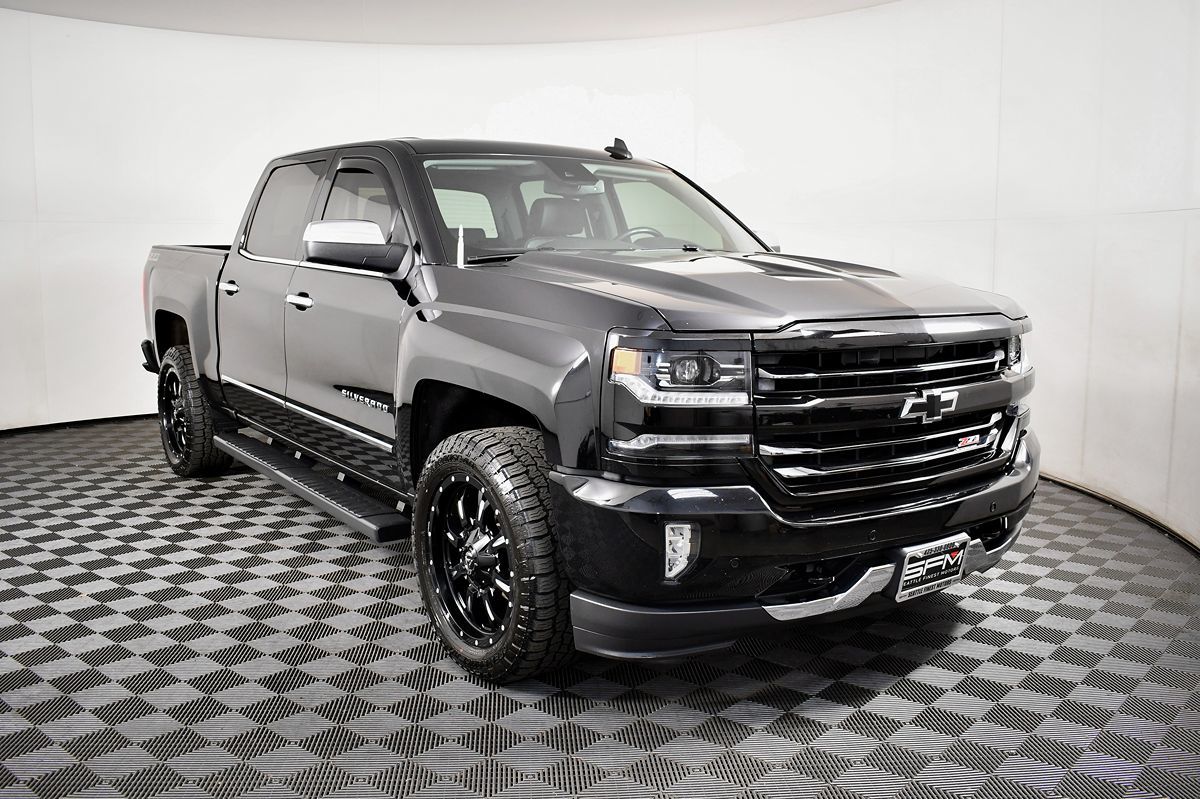 2017 Chevrolet Silverado 1500 LTZ photo 5