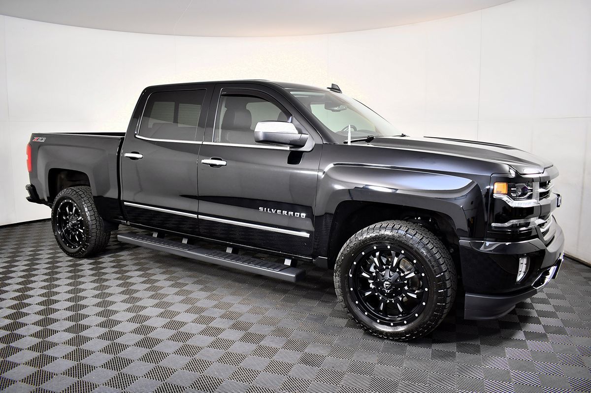 2017 Chevrolet Silverado 1500 LTZ photo 6