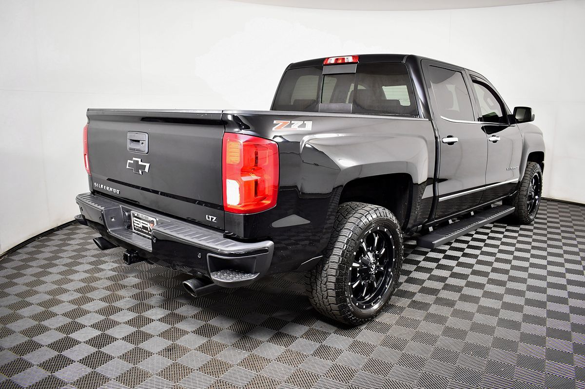 2017 Chevrolet Silverado 1500 LTZ photo 9