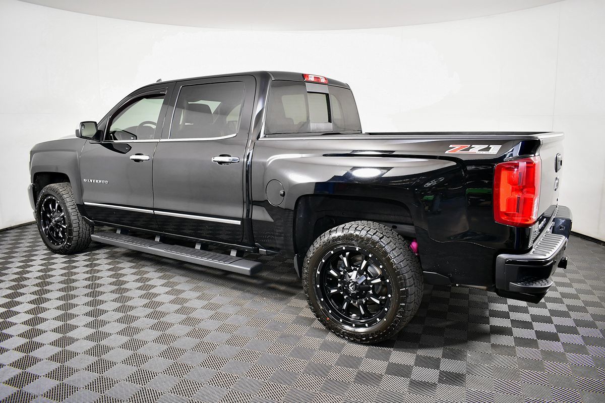 2017 Chevrolet Silverado 1500 LTZ photo 13