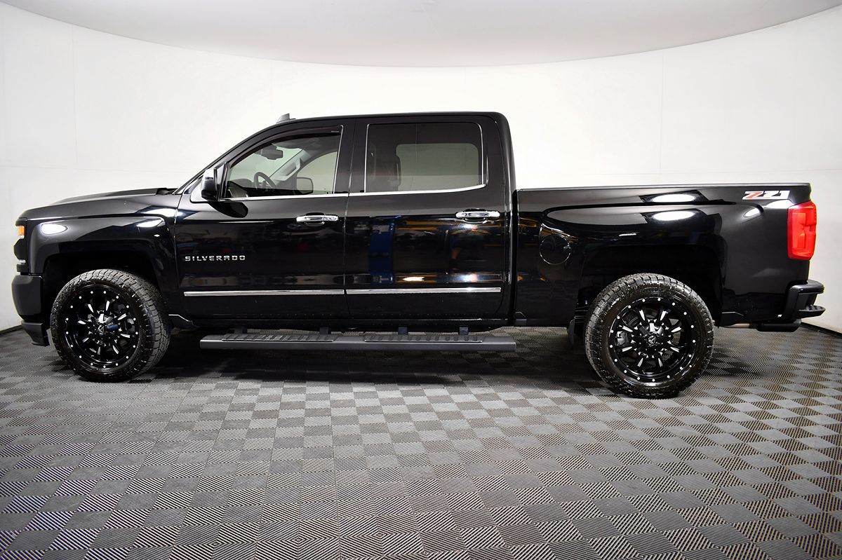 2017 Chevrolet Silverado 1500 LTZ photo 14
