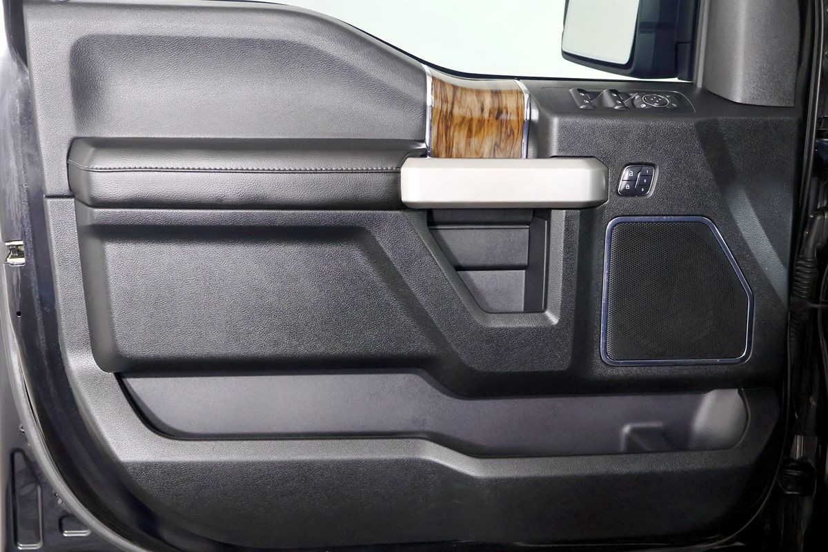 2018 Ford F-150 Lariat photo 13