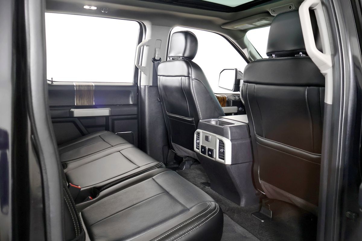 2018 Ford F-150 Lariat photo 25