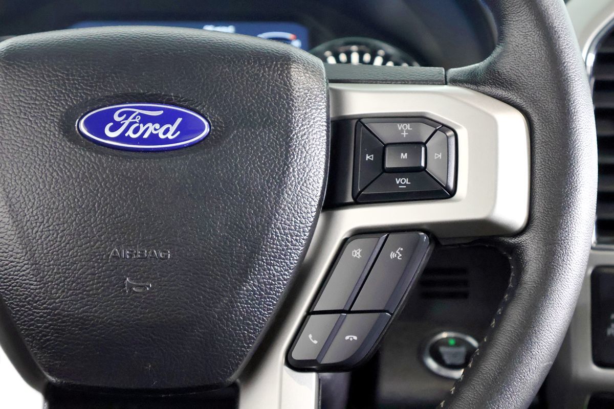 2018 Ford F-150 Lariat photo 31
