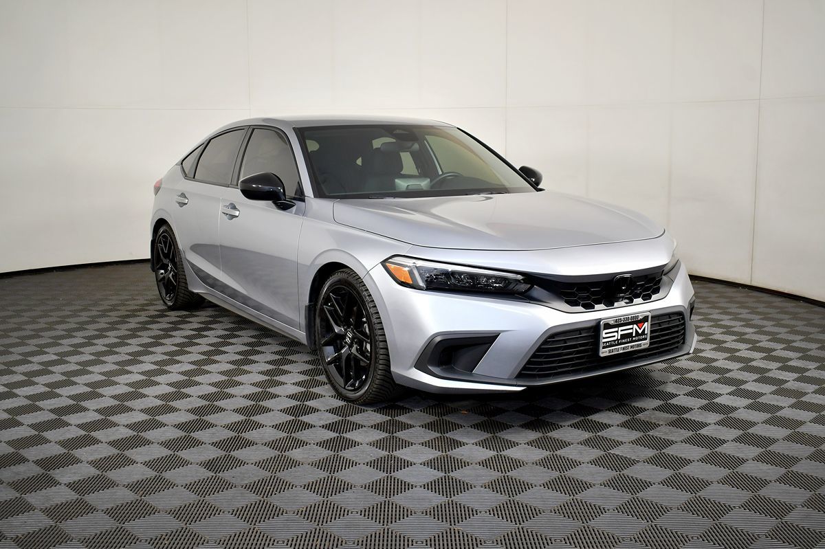 2024 Honda Civic Hatchback Sport photo 3