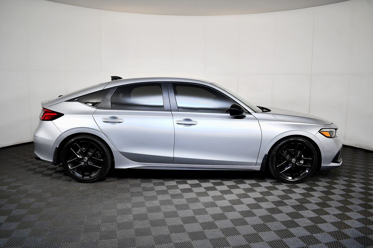 2024 Honda Civic Hatchback Sport photo 5