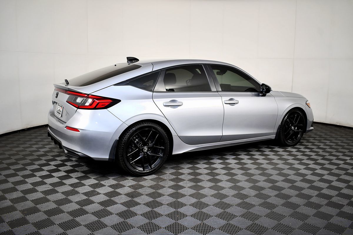 2024 Honda Civic Hatchback Sport photo 6